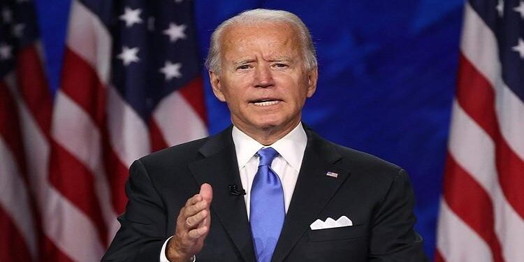 بايدن يدعو الكونجرس إلى اعتماد مشروع جورج فلويد لإصلاح الشرطة الأمريكية