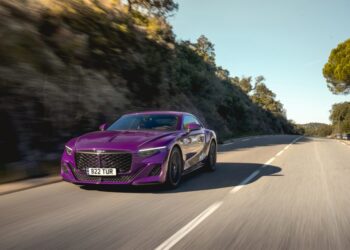 BENTLEY تبدأ التجارب الفعلية على سيارتها الفاخرة عالية الأداء الأبرز