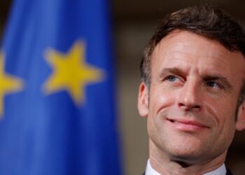 على غرار الطاقة..”ماكرون ” يطالب بخطة لتوفير بسبب الجفاف