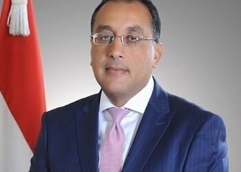 مدبولى : يفتتح المنطقة اللوجستية لمرسيدس بنز بـ”اقتصادية قناة السويس”