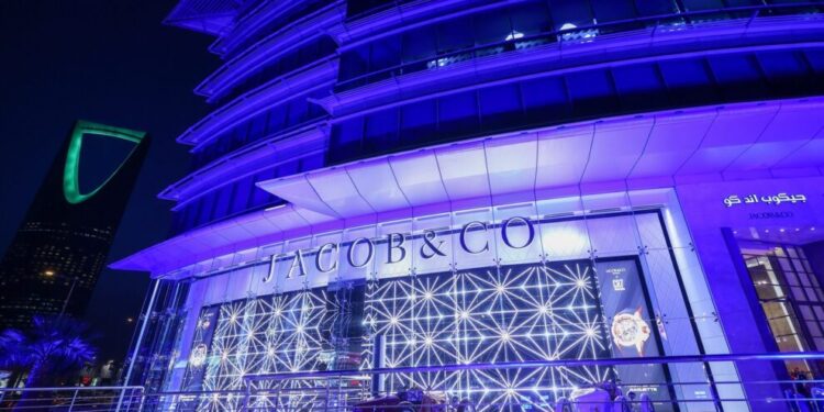 افتتح “جيكوب أند كو” أكبر معرض له في العالم في مدينة الرياض بالمملكة العربية السعودية.