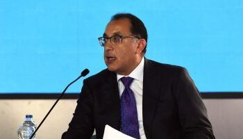 رئيس الوزراء يستعرض الموقف التنفيذي للبرنامج الوطني للإصلاحات الهيكلية