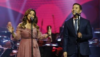 مدحت صالح وريهام عبد الحكيم في سهرة فنية بمهرجان العلمين 3 أغسطس