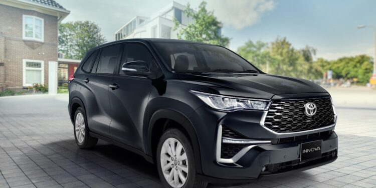 الفطيم تويوتا تطلق سيارة إنوفا 2024 الجديدة كلياً