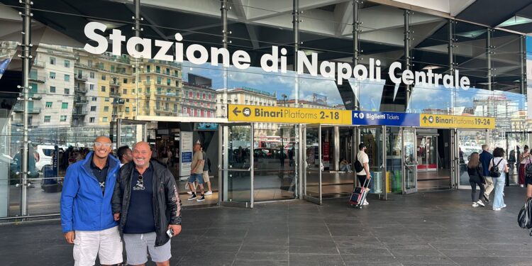 ماراثون السباحة الدولية (كابري _ نابولي)