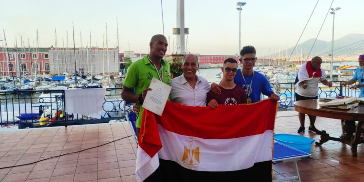 ماراثون السباحة الدولية (كابري _ نابولي)