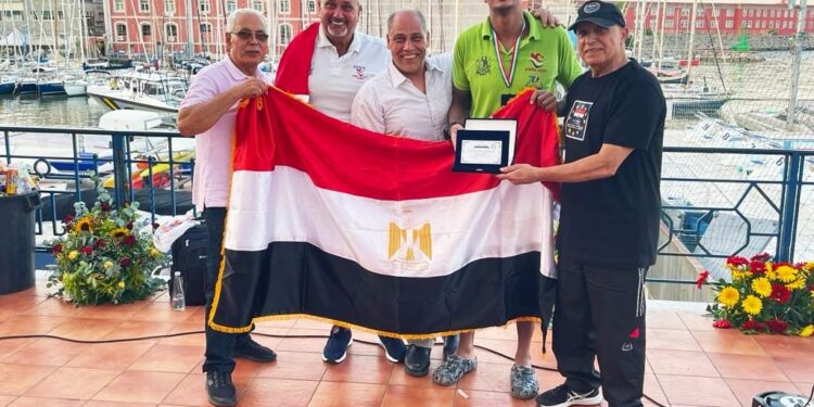 ماراثون السباحة الدولية (كابري _ نابولي)