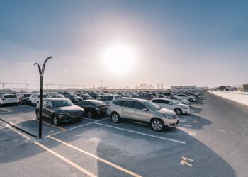 كارس 24 تكشف عن الإقبال الكبير على السيارات الكهربائية في دولة الإمارات