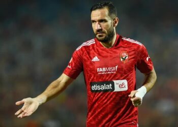 الأهلى يكشف مصير على معلول مع الفريق بعد العروض الخليجية